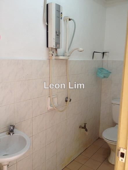 Bathroom Accessories Jalan Ipoh condo for sale at mutiara complex, jalan ipoh for rm 295,000 Bathroom Accessories Jalan Ipoh condo for sale at mutiara complex, jalan ipoh for rm 295,000