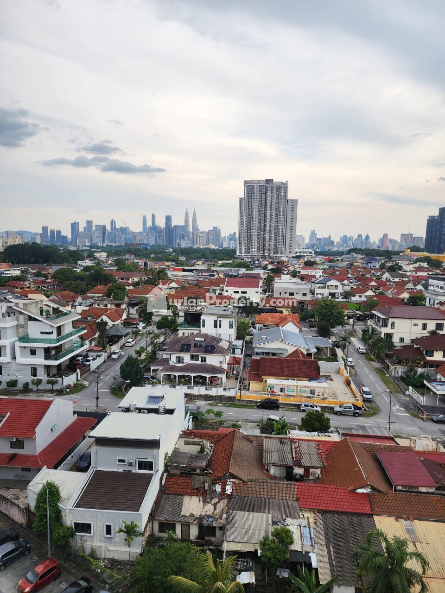 Condo For Sale at Genting Court