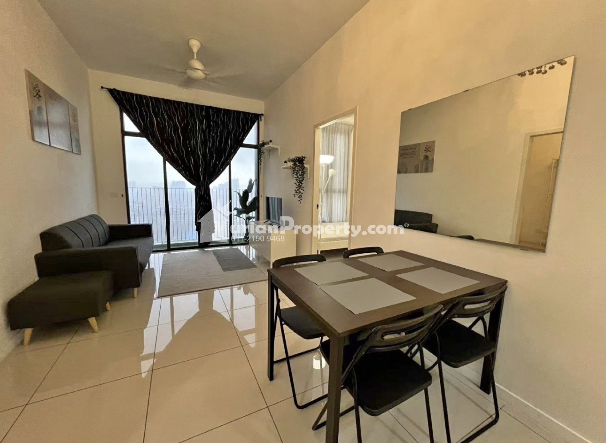 Condo Room for Rent at The Estate