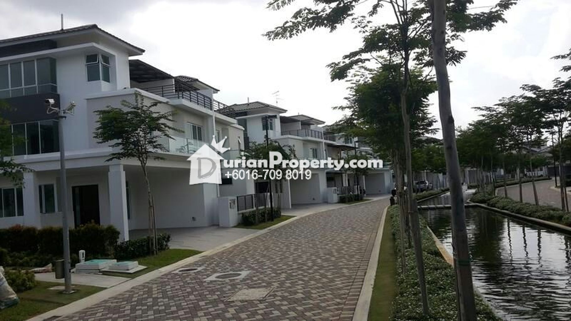 Bungalow House For Sale at Senibong Cove, Permas Jaya for RM 3,200,000