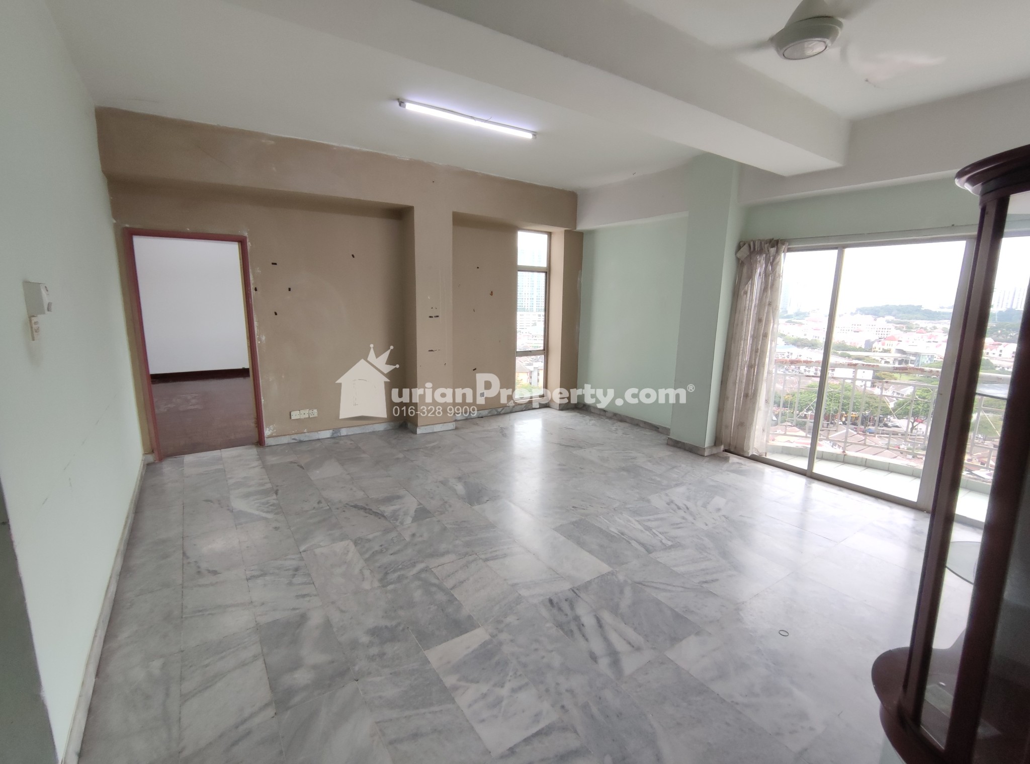 Condo For Sale at Ridzuan Condominium