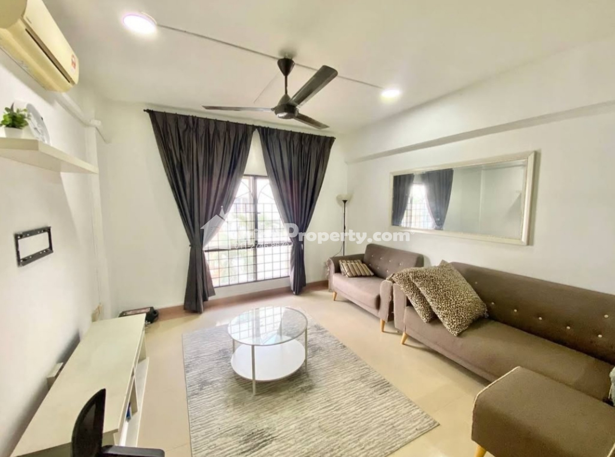 Condo Room for Rent at HYVE Cyber Bistari