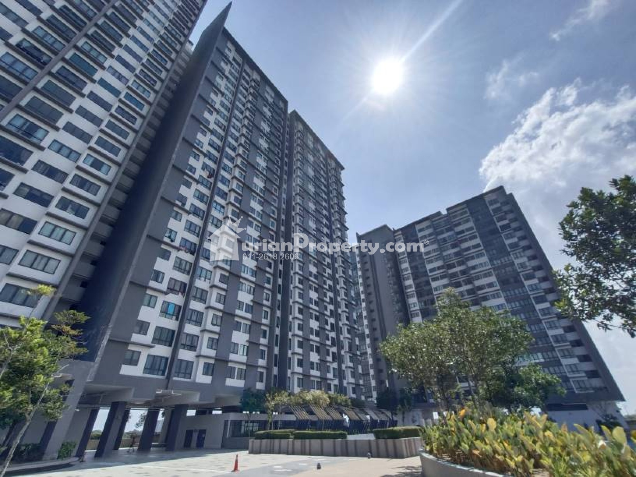 Condo For Sale at Kiara Plaza