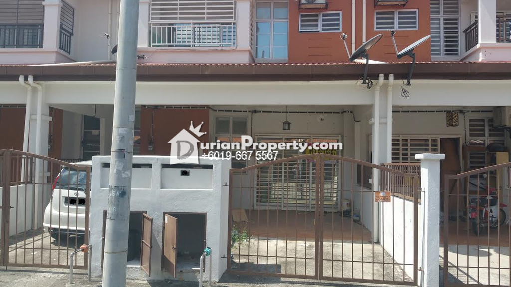 Townhouse For Sale at Taman Seri Alam, Sungai Buloh for RM 