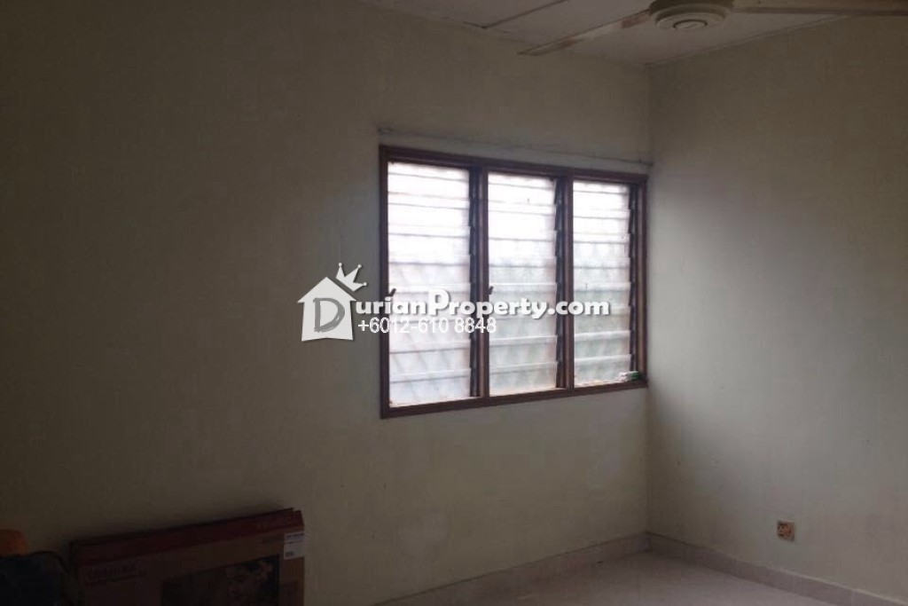 Terrace House For Sale at Taman Sri Muda, Shah Alam for RM 