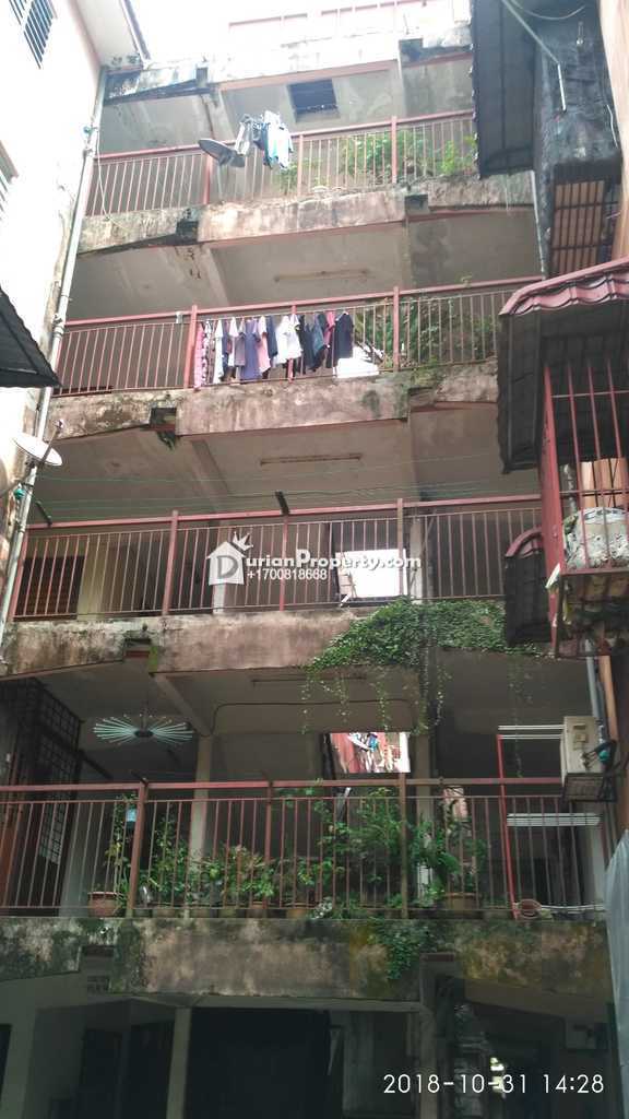 Apartment For Auction At Pangsapuri Sri Sentosa Saujana Puchong For Rm 100 000 By Hannah Durianproperty