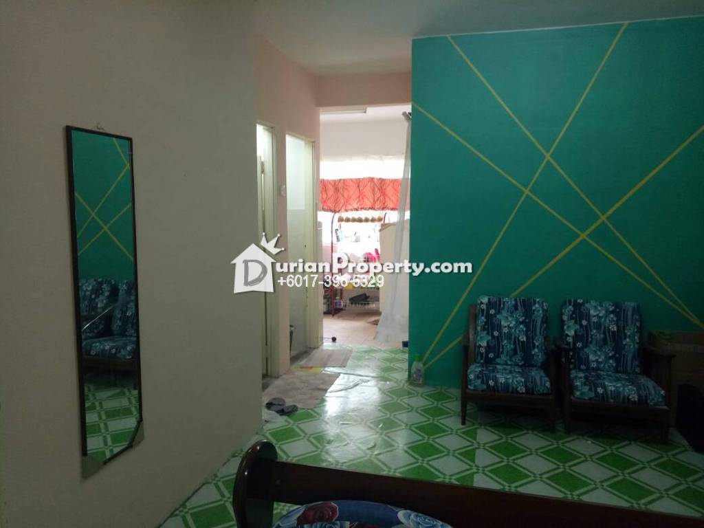 Apartment For Rent at Pangsapuri Taman Tasik Utama, Taman Tasik Utama