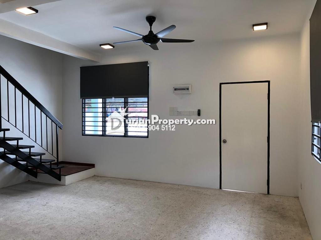 Terrace House For Sale at Bukit Sentosa, Rawang for RM 