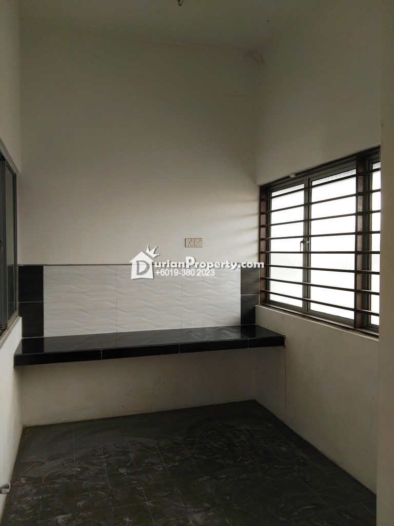 Terrace House For Rent at Indah 11