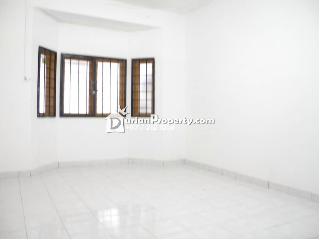 Terrace House For Sale At Taman Kristal Dengkil For Rm 400000 By Mohamad Khairudin