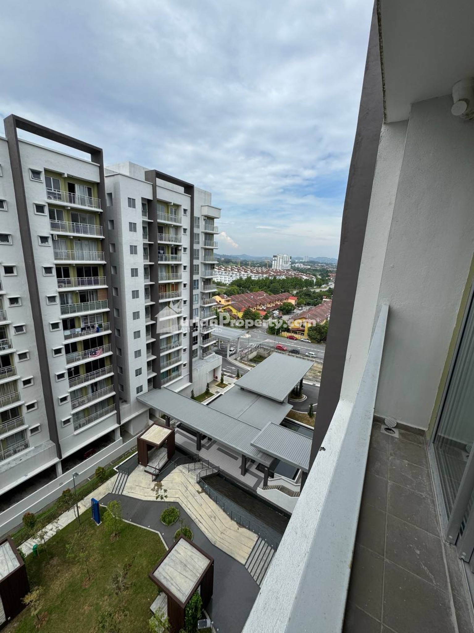 Apartment For Sale at Hijauan Heights