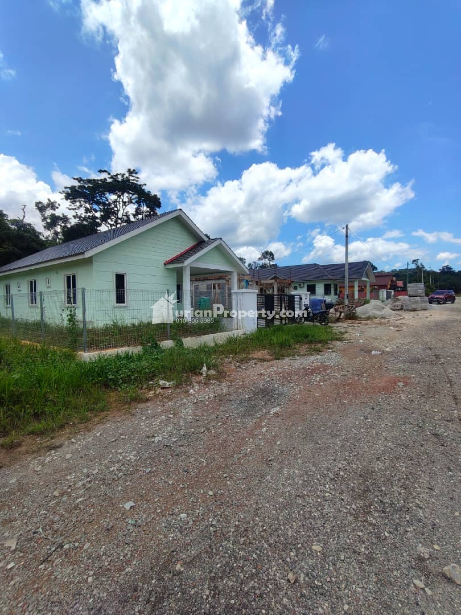 Bungalow House For Sale at Jenderam Hulu
