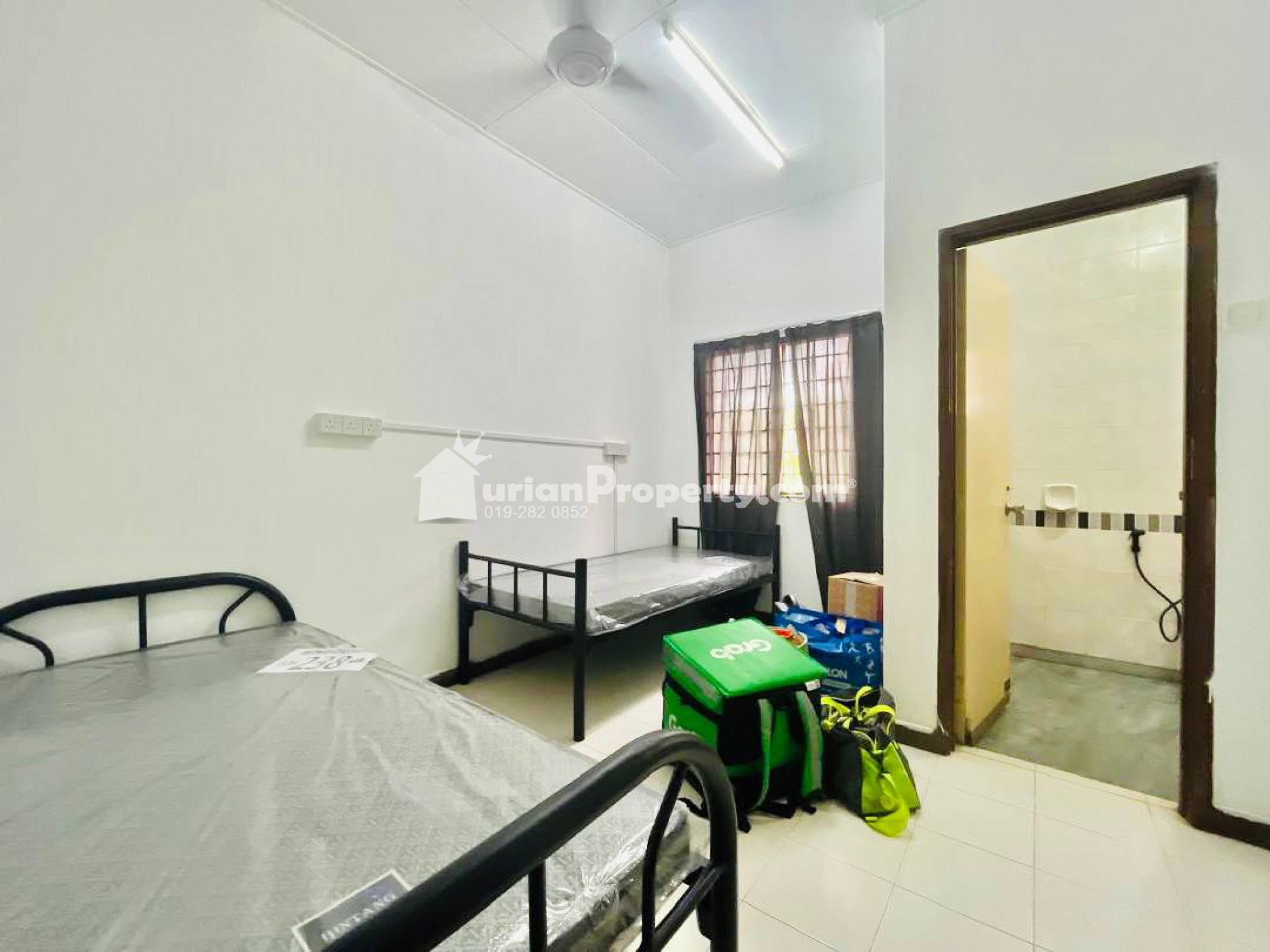Terrace House For Sale at Section 7