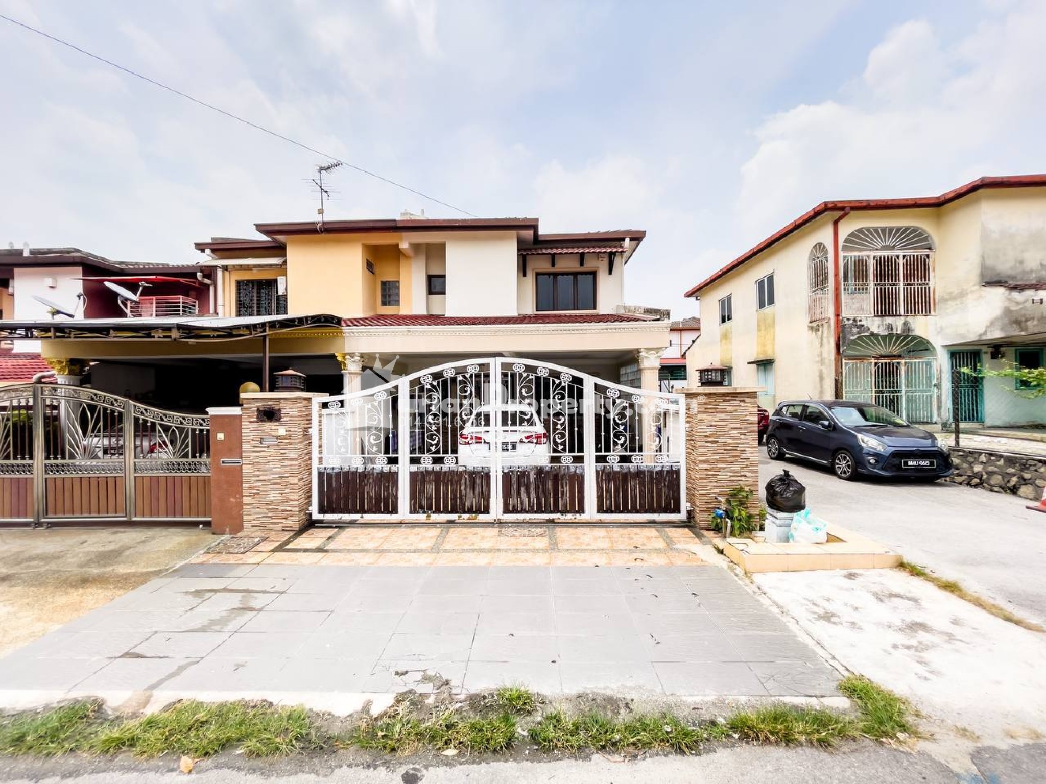 Terrace House For Sale at Taman Koperasi LLN