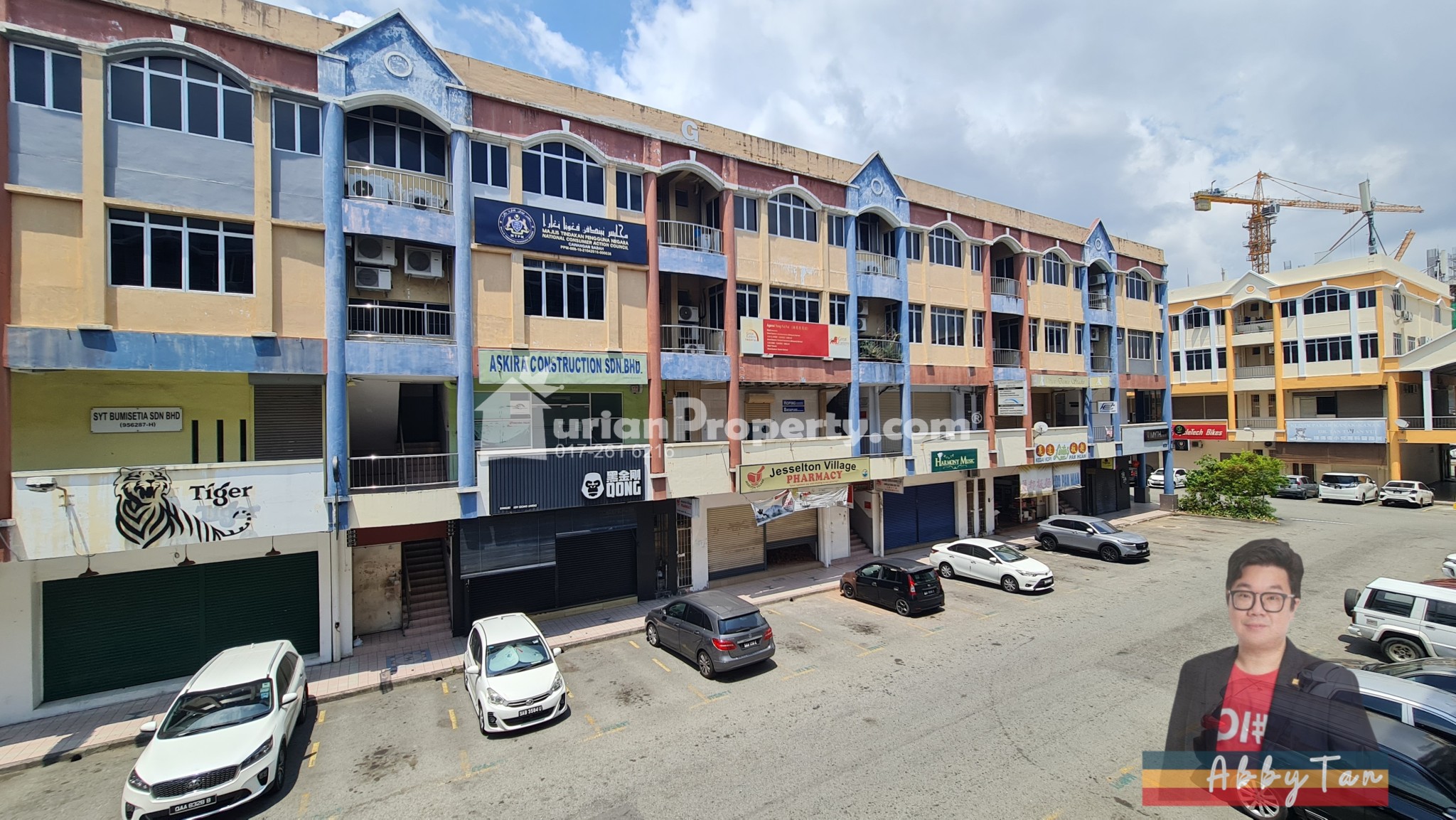 Shop For Rent at Lintas Square