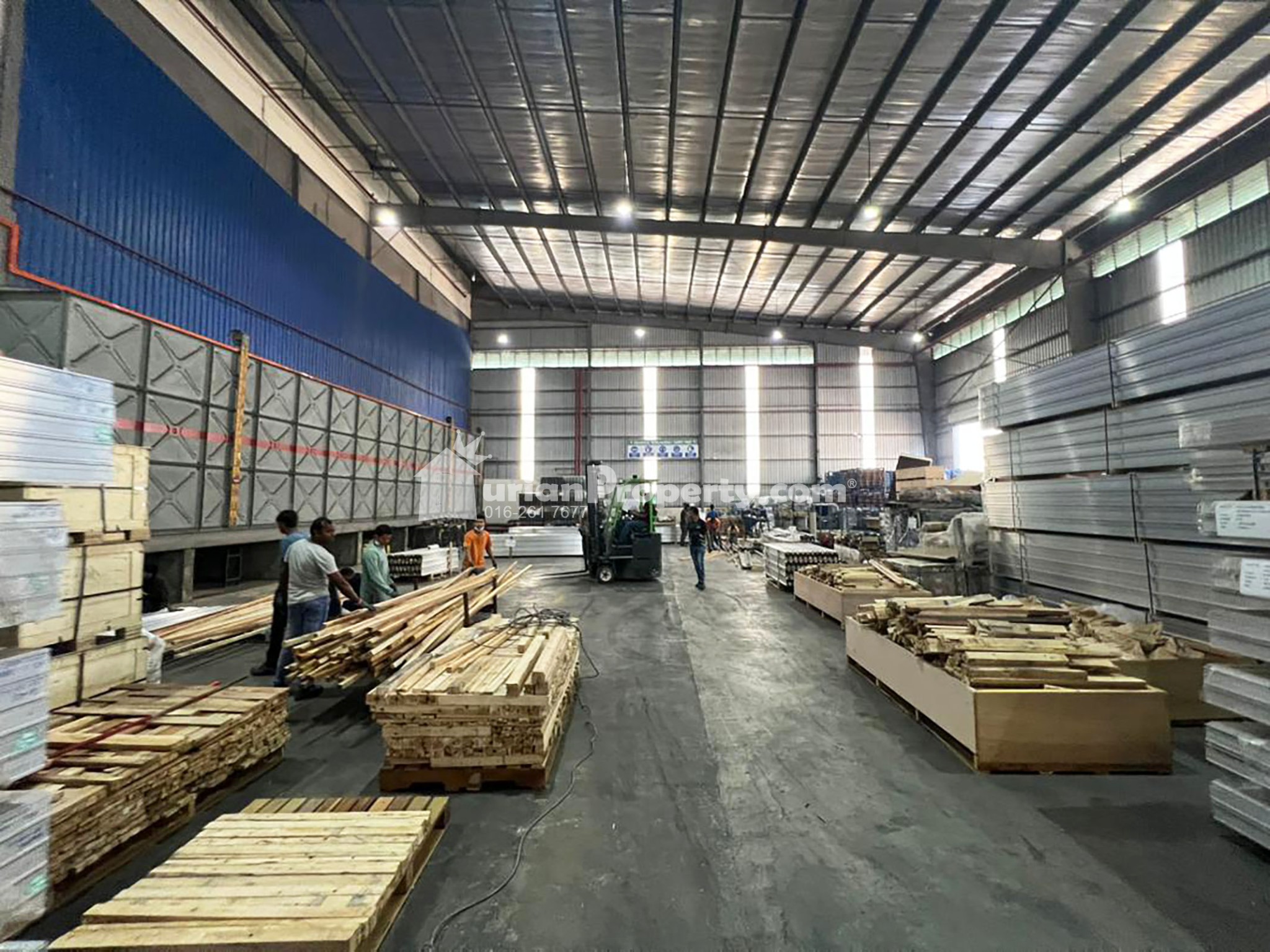 Semi-D Warehouse For Rent at Perdana Industrial Park