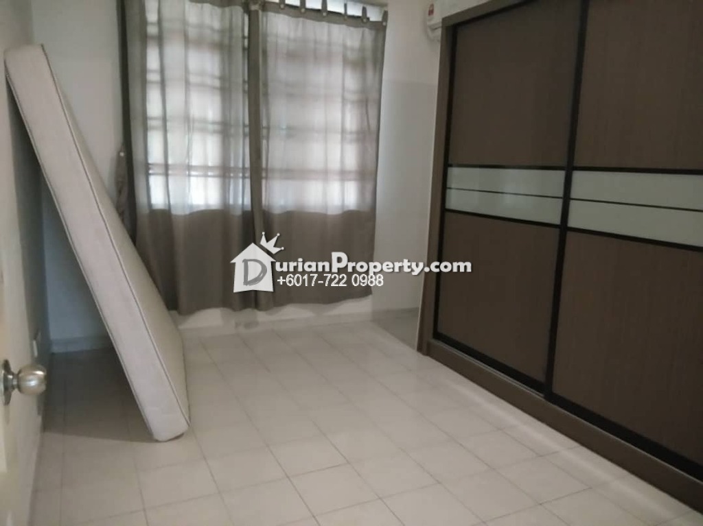 Terrace House For Rent at Taman Perling, Johor Bahru for RM 1,400 