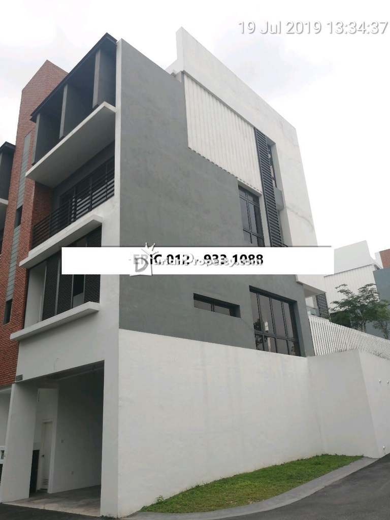 Superlink For Auction At Villa Senja Rawang For Rm 836 900 By Kh Niam Management Services Durianproperty