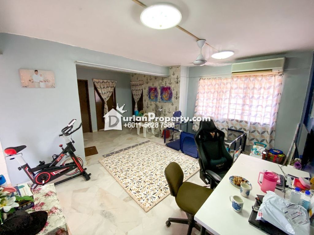 Apartment For Sale At Pangsapuri Kiambang Bukit Subang For Rm 220 000 By Riena Durianproperty