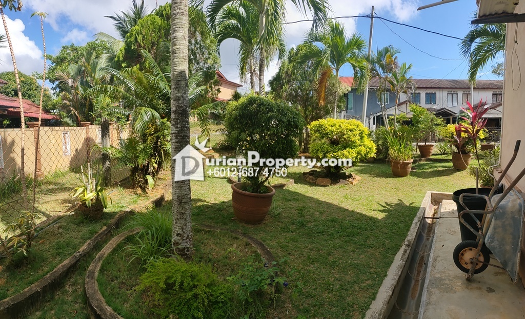 Bungalow House For Sale at Rusila, Marang