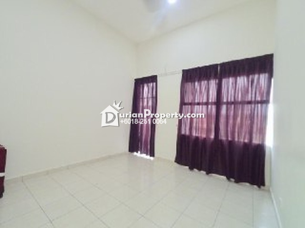 Terrace House For Sale at Camellia Residence, Bandar Tasik Kesuma 