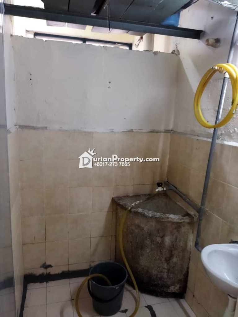 Apartment For Sale At Pangsapuri Kenari Seri Kembangan For Rm 150 000 By Renriz Durianproperty