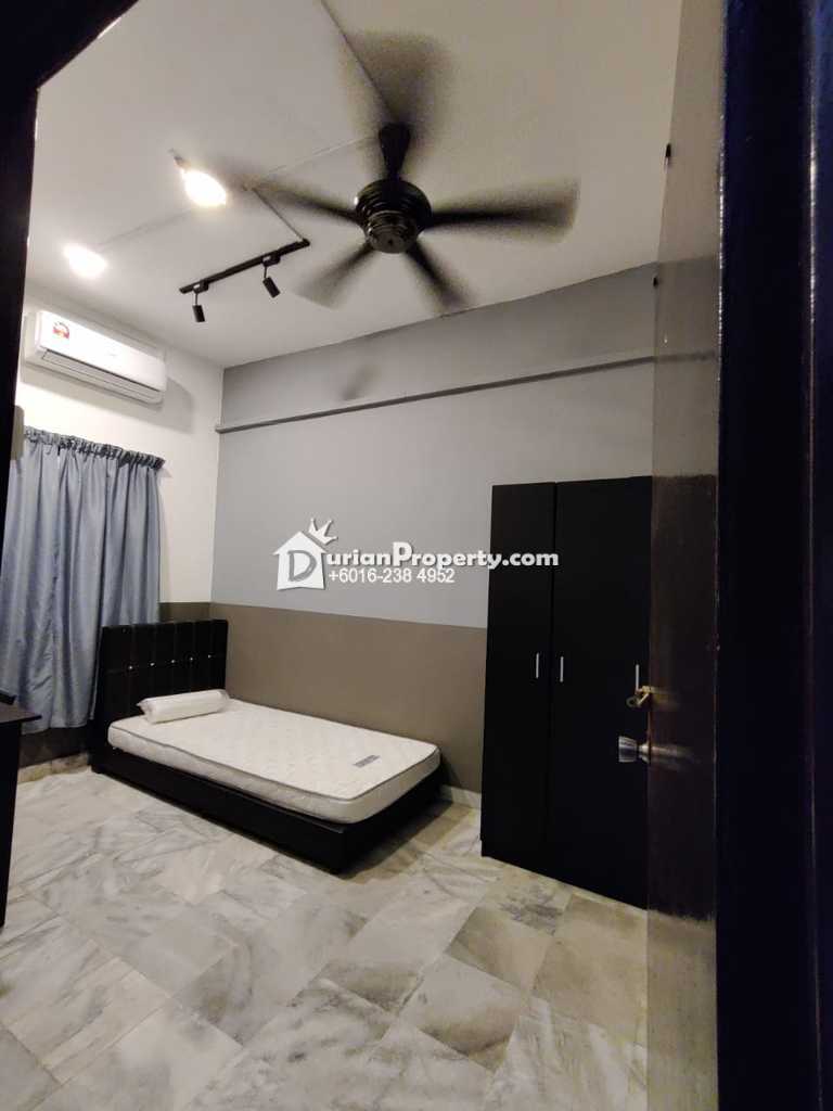 Terrace House Room for Rent at Puchong, Selangor