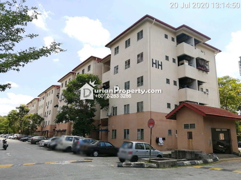 Apartment For Auction at Puchong Utama Court 2, Bandar Puchong Utama