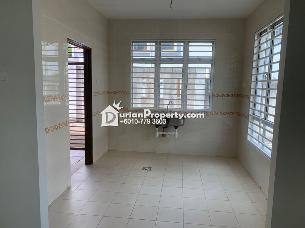 Terrace House For Sale at Citra hill, Mantin