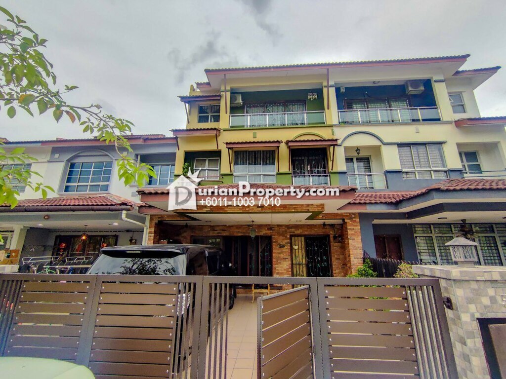 Terrace House For Sale at Taman Damai Utama, Bandar Kinrara