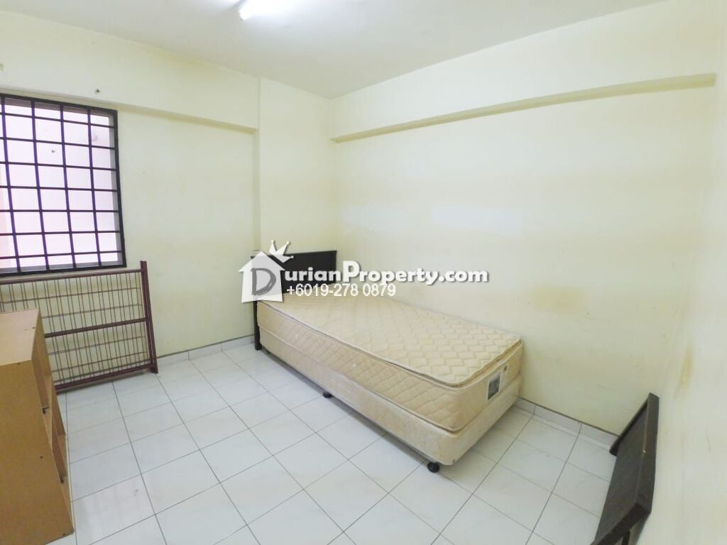 Apartment For Sale at Pangsapuri Putra Damai, Precinct 11