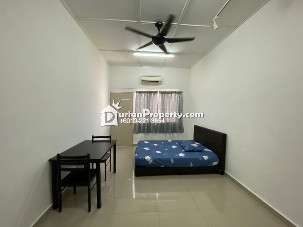 Terrace House Room for Rent at SS15, Subang Jaya