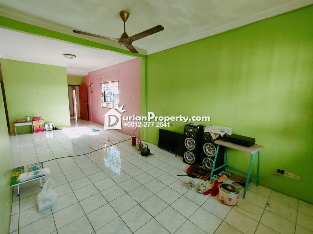 Apartment For Sale at Bukit Rawang Putra, Rawang