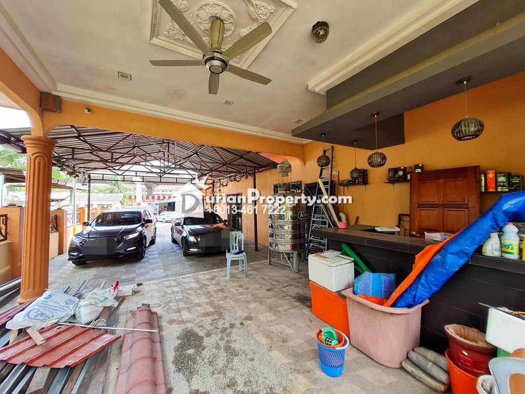 Bungalow House For Sale at Kampung Melayu Subang Tambahan, Subang