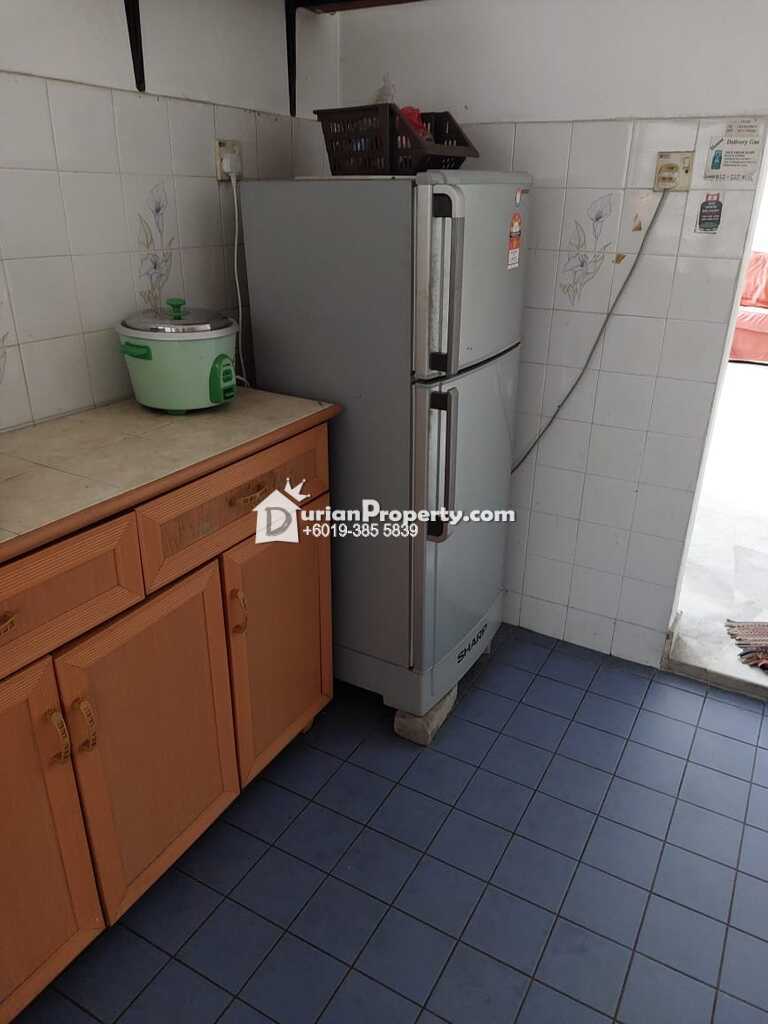 Condo Room for Rent at Goodyear Court 8, USJ