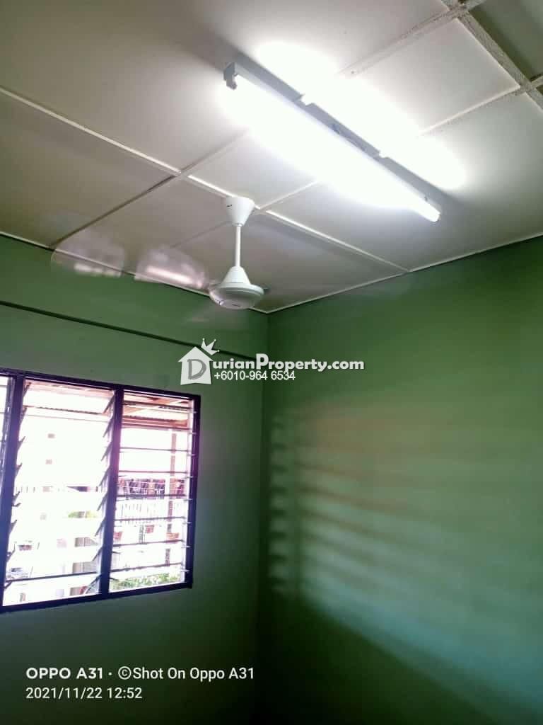 Terrace House For Sale at Taman Triang Maju, Triang