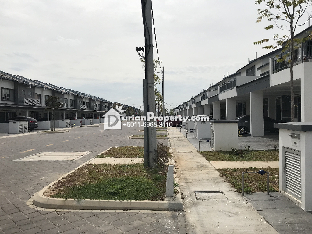 Townhouse For Rent at Cybersouth, Dengkil