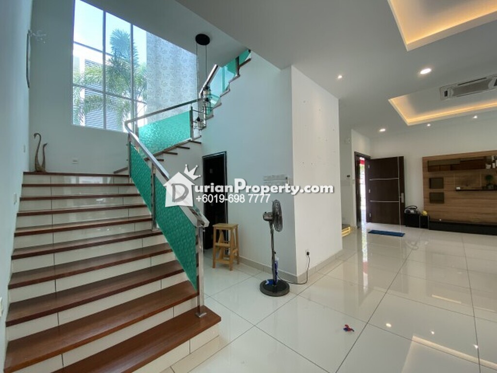 Bungalow House For Sale at Wira Heights, Bandar Sungai Long