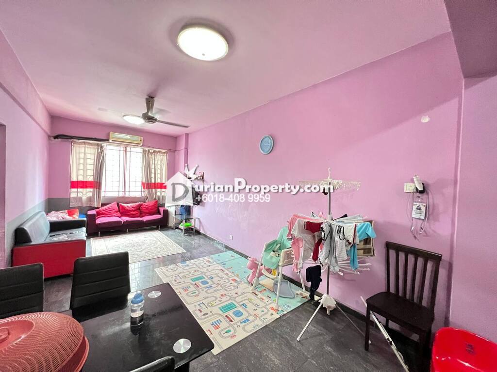 Apartment For Sale at Jelutong Apartment @ Selayang Heights, Selayang Heights