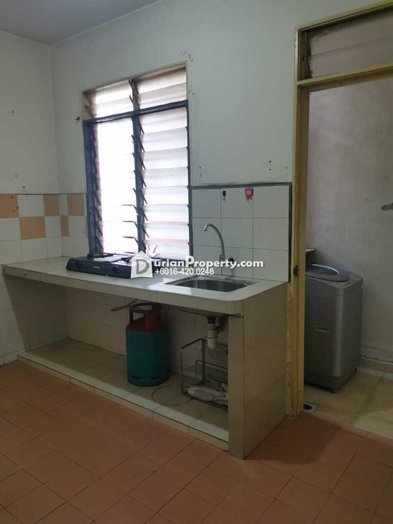 Apartment For Rent at Mentari Court 2, Bandar Sunway