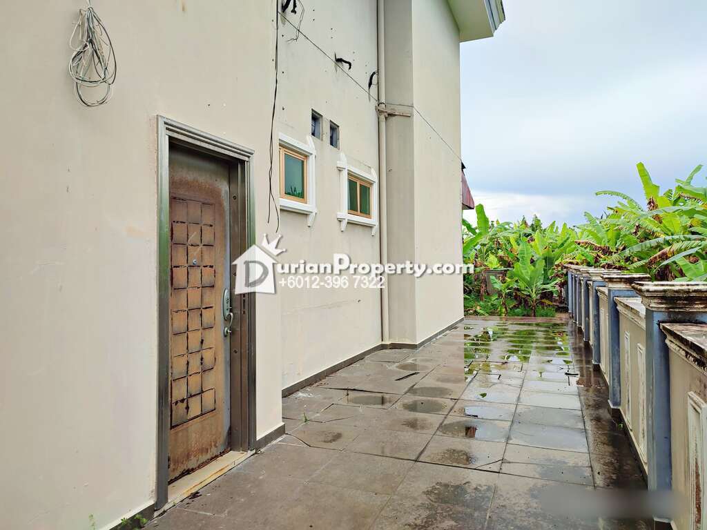Bungalow House For Auction at Bukit Jawi Golf Villa, Sungai Jawi