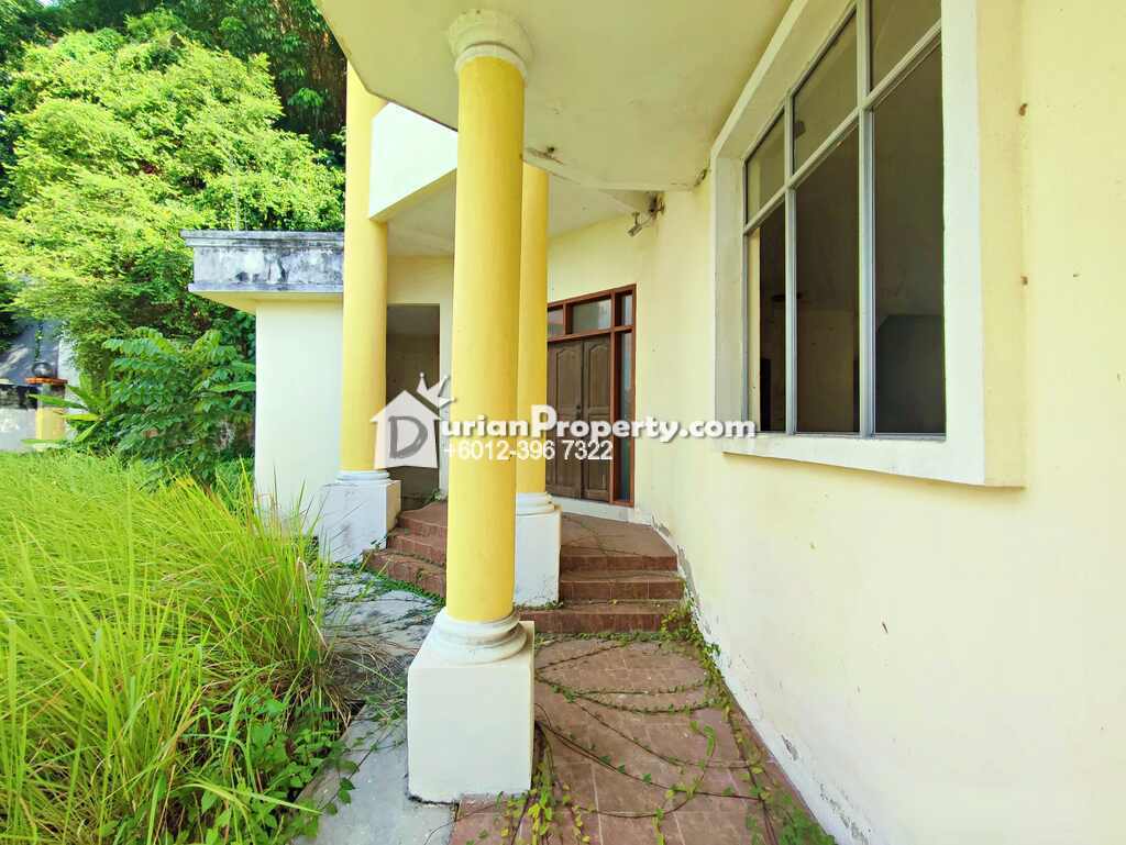 Bungalow House For Auction at Taman Sentosa, Klang