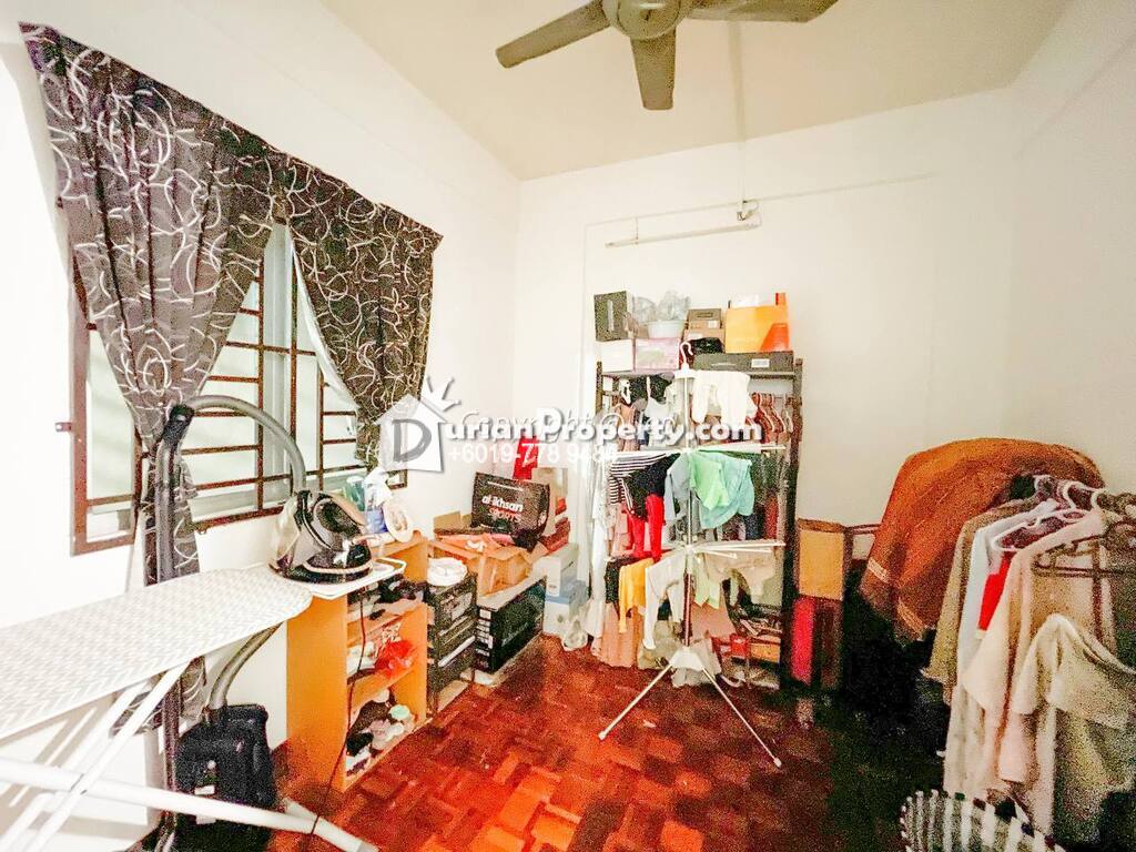 Apartment For Sale at Pangsapuri Lili, Bukit Subang