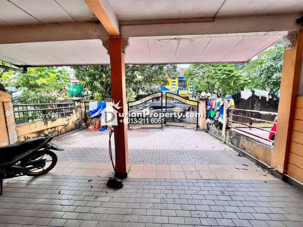 Terrace House For Sale at Taman Desaria, Petaling Jaya