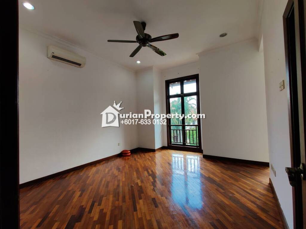Bungalow House For Rent at Section 27, Shah Alam
