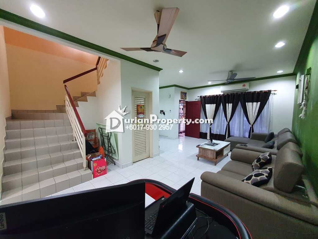 Terrace House For Sale at Taman Bukit Subang, Shah Alam