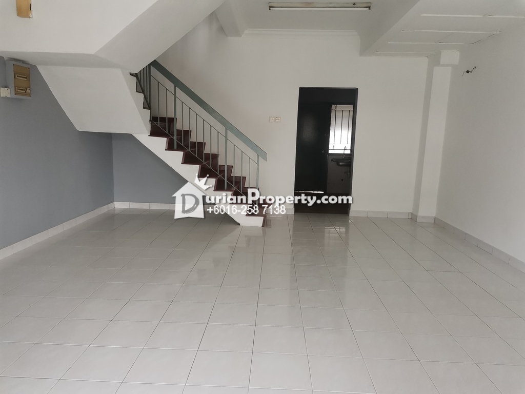 Terrace House For Rent at PU8