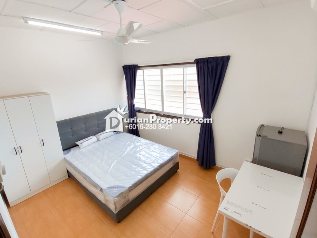 Terrace House For Rent at Taman Connaught, Cheras