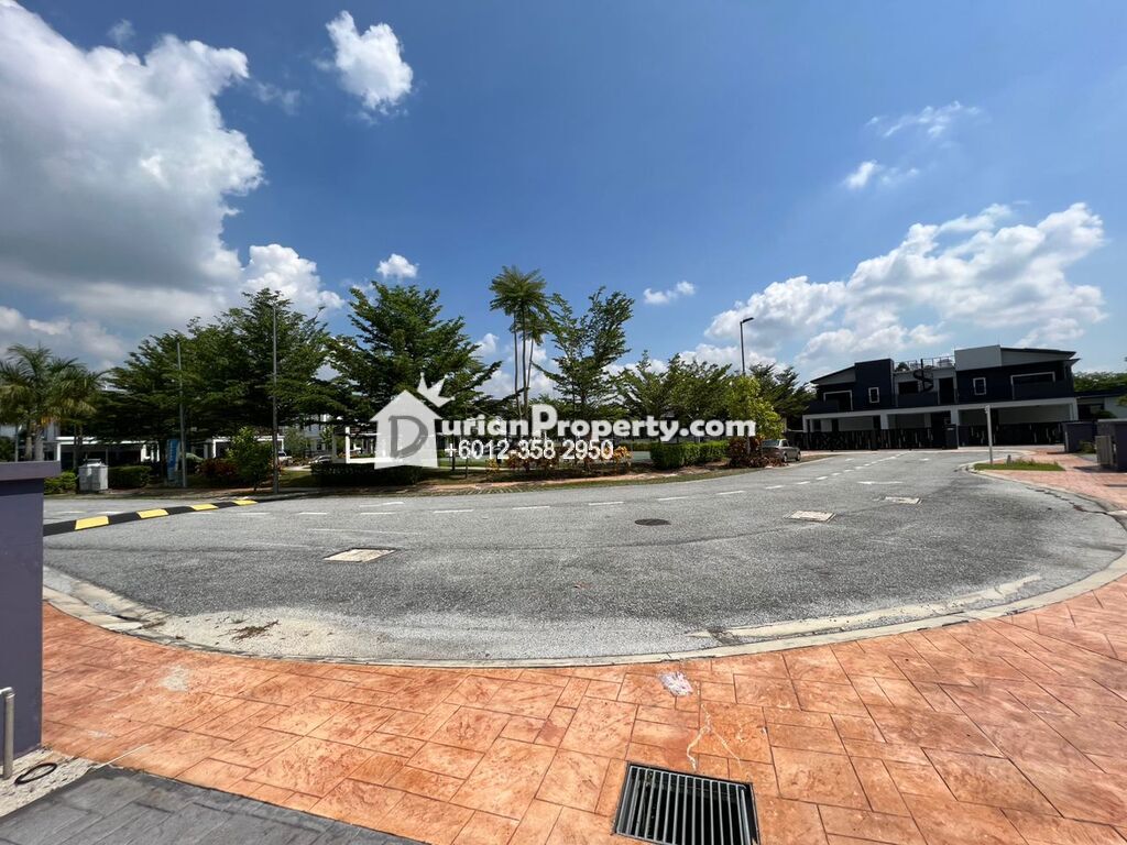 Semi D For Sale at Perdana Lakeview East