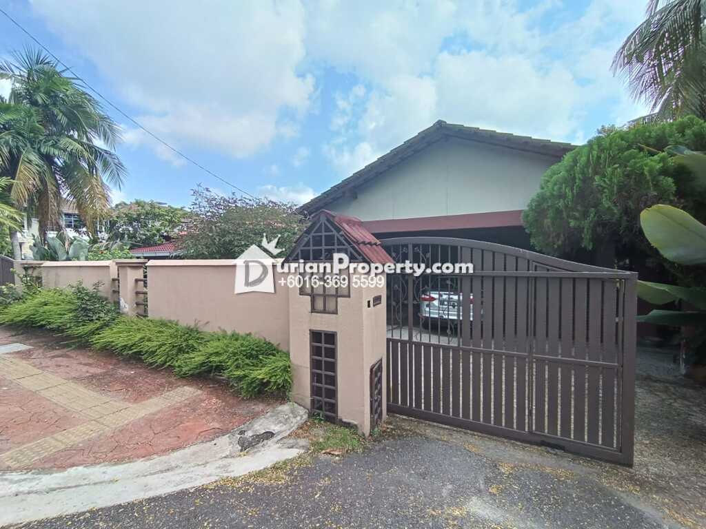 Bungalow House For Sale at Section 11
